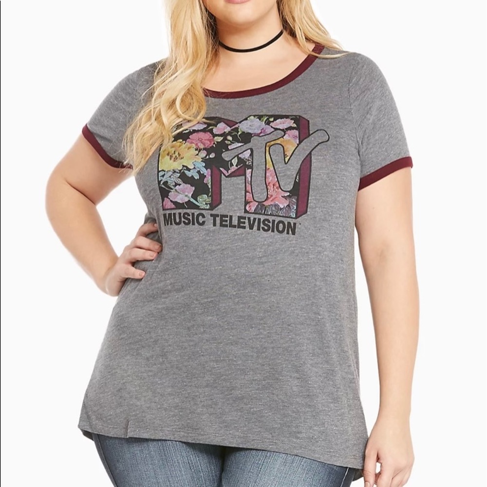 Torrid plus size 6 MTV floral print ringer tee